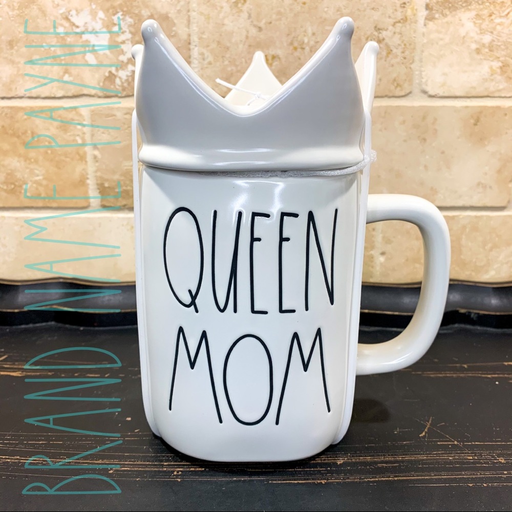 Rae Dunn Queen Mom Mug with Topper
